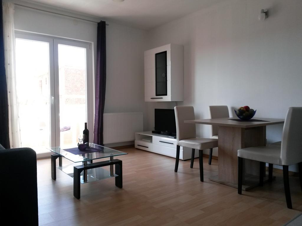 Apartments Josipa & Niki Vodice Habitación foto